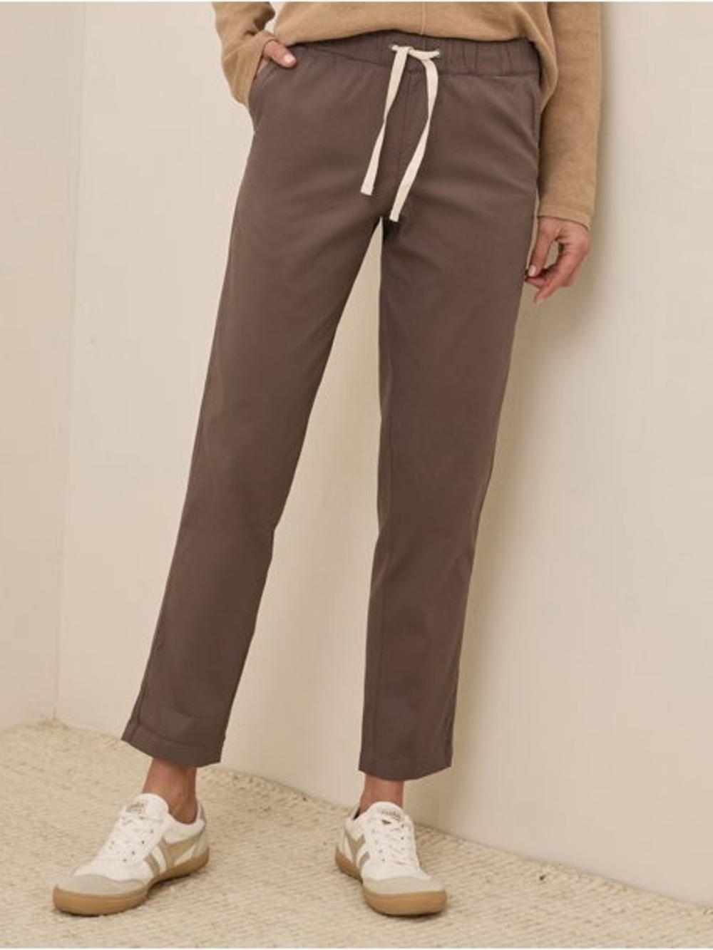 Pact Women’s Daily Twill Cropped Pants Size Medium